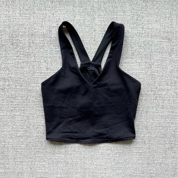 Alo Yoga Tank - Picture 2 of 2